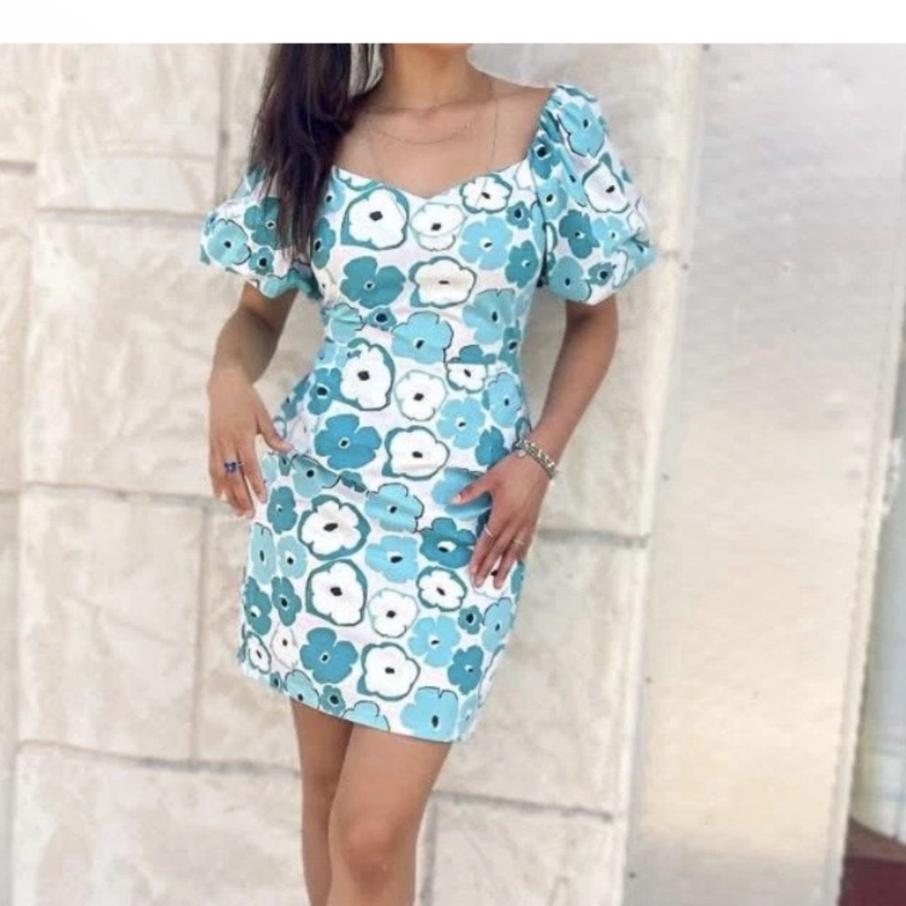 Milk & Honey NWT Floral Blue and lavender Dress puff sleeve spring summer